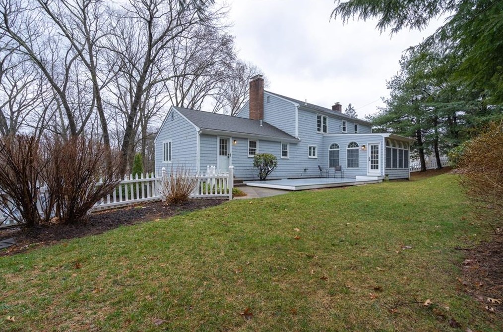 66 Hillside Rd, Cumberland, RI 02864