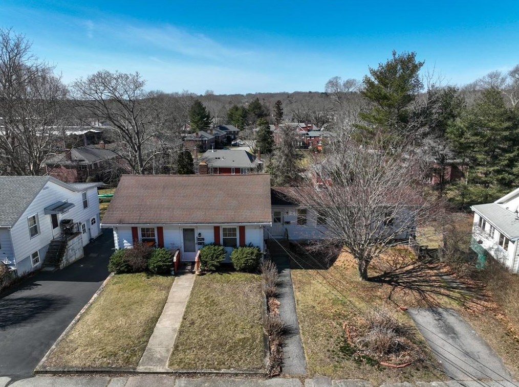 49 Spring St, Westerly, RI 02891