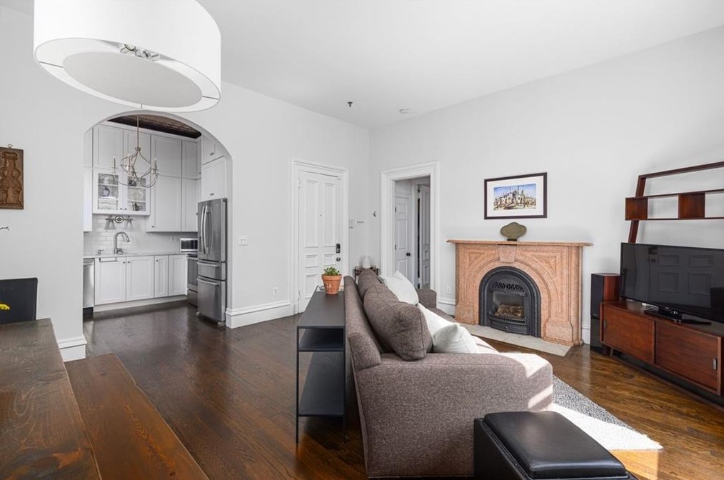 119 Benefit St #6, Providence, RI 02903