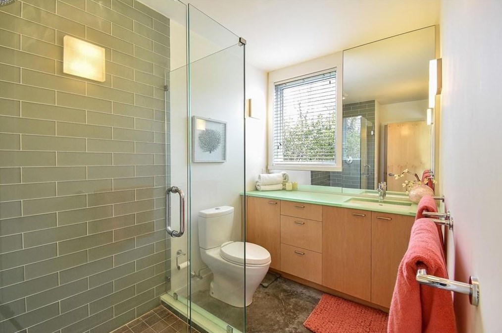 75 Blueberry Ln, Jamestown RI 02835-2901 exterior