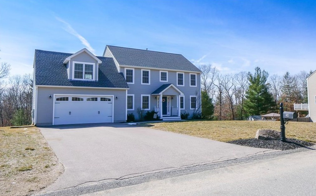58 Clearview Dr, Richmond, RI 02892