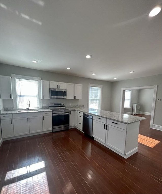 47 Horsford Ave, East Providence, RI 02916