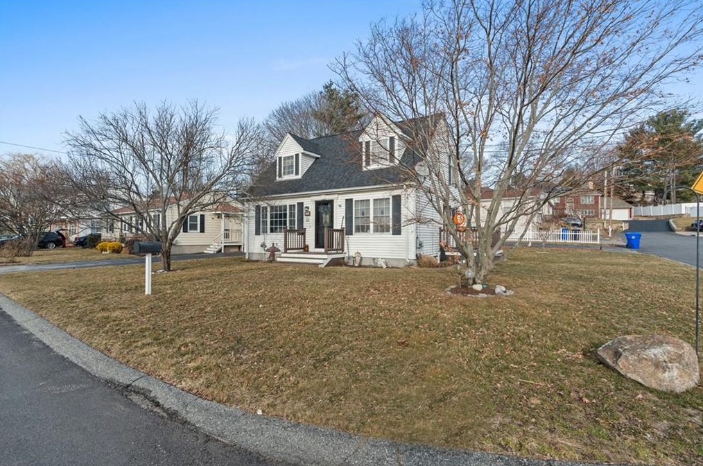 24 Sampson Ave, North Providence, RI 02911