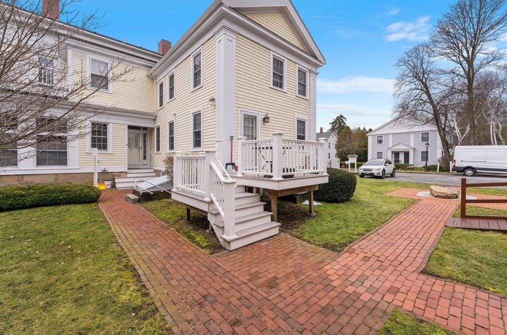 153 High St #15, Westerly, RI 02891