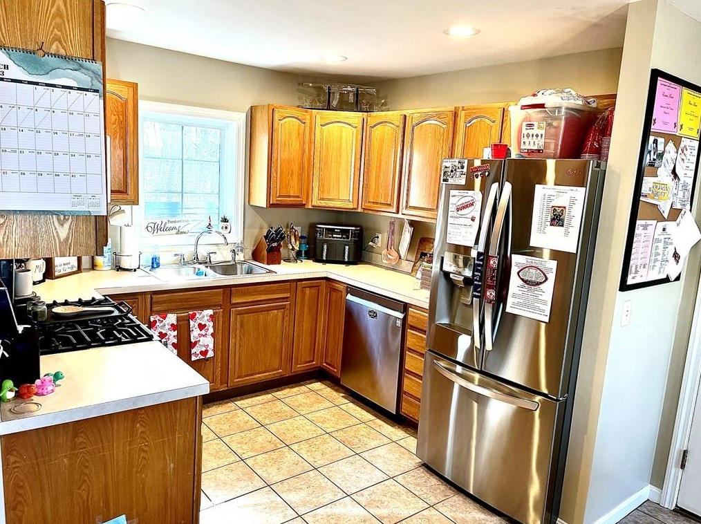 116 Steve Lopes Way, Woonsocket, RI 02895