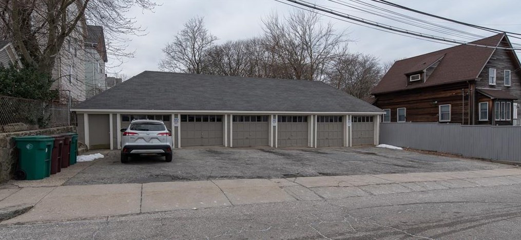 417 Park Ave, Woonsocket, RI 02895