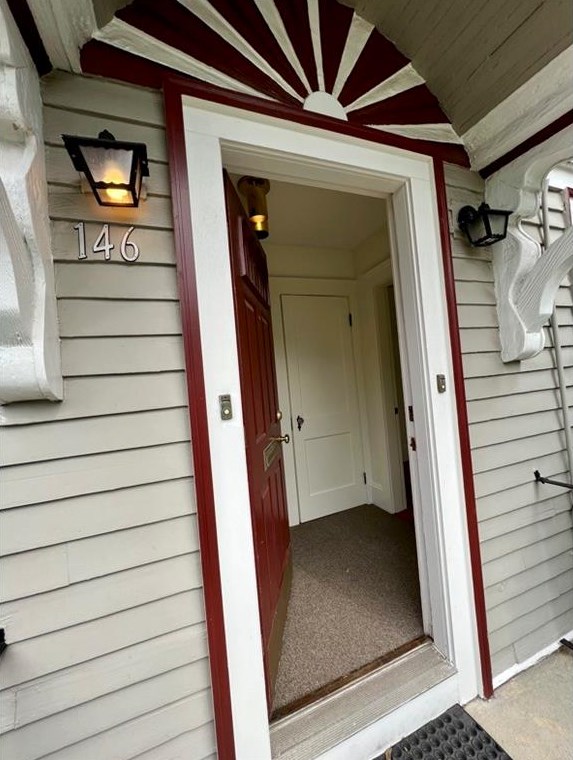 146 Lancaster St #1, Providence, RI 02906
