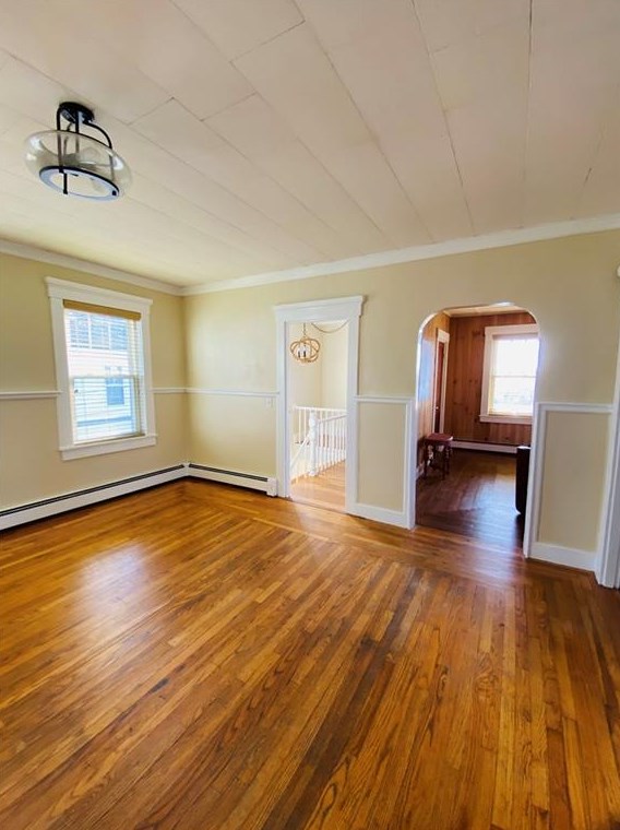 410 Thames St, Bristol RI  02809-1932 exterior