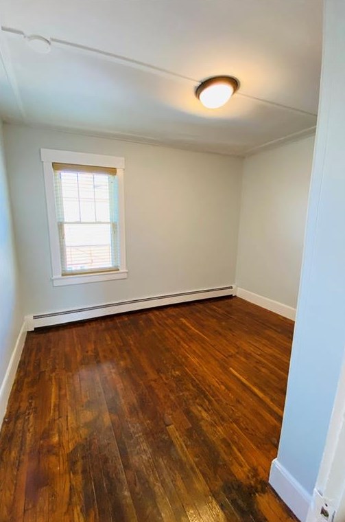 410 Thames St, Bristol RI  02809-1932 exterior