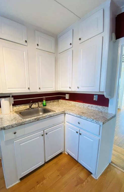 410 Thames St, Bristol RI  02809-1932 exterior