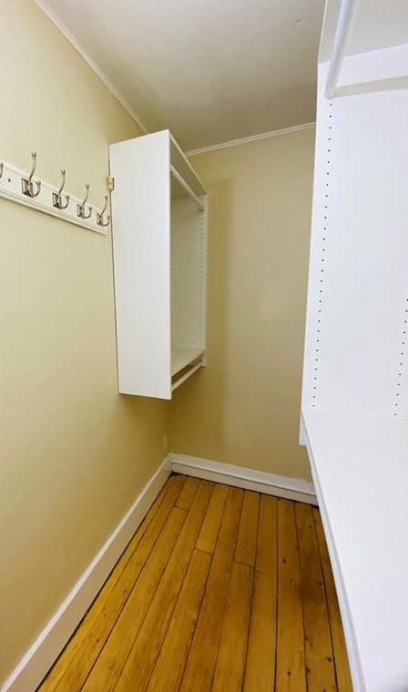 410 Thames St, Bristol RI  02809-1932 exterior