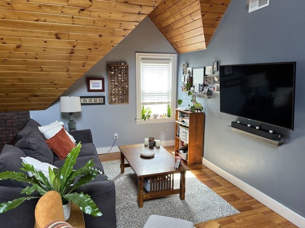 118 Wentworth Ave, Providence, RI 02905