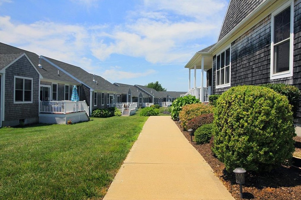 23 Osprey Ct, Middletown, RI 02842