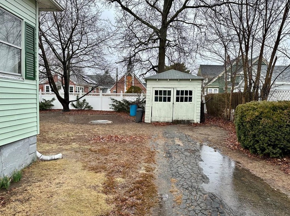 165 Washington St, Warwick, RI 02888