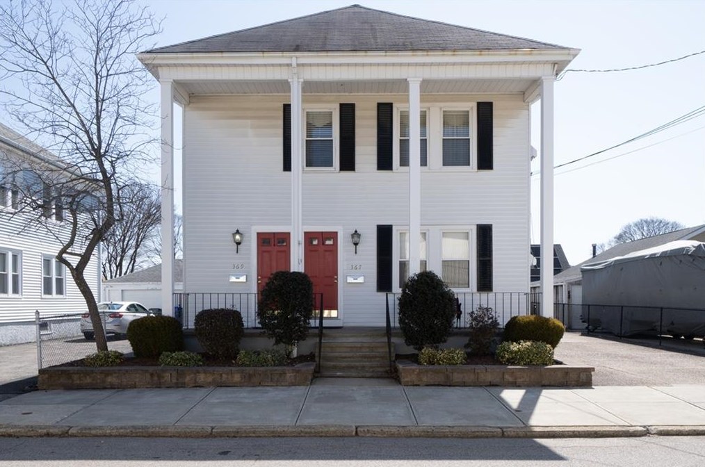 367 Carter Ave, Pawtucket, RI 02861 exterior