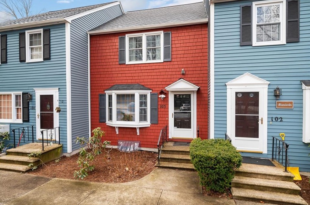 1175 Diamond Hill Rd #103, Woonsocket, RI 02895