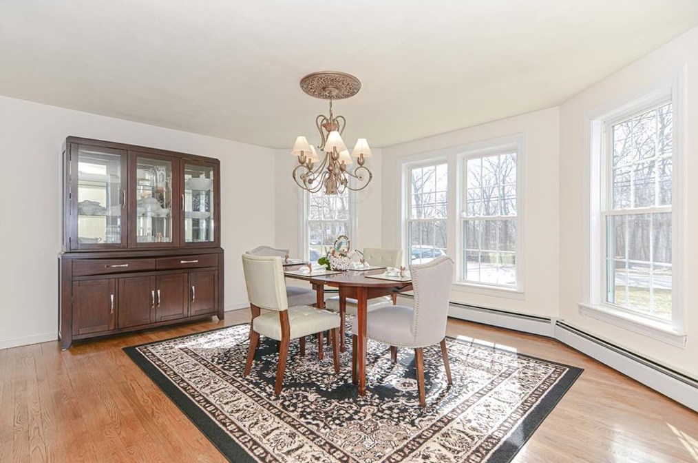 107 Woodlawn Ave, Bristol RI  02809-3016 exterior