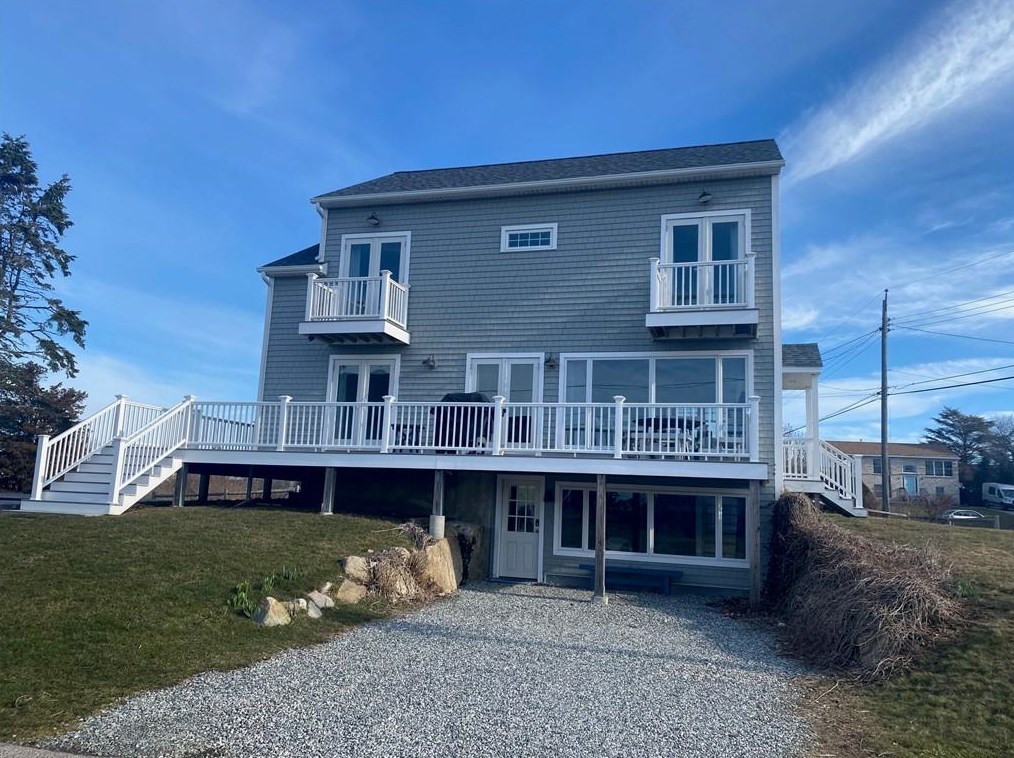 115 Saltaire Ave, South Kingstown RI  02882-6031 exterior