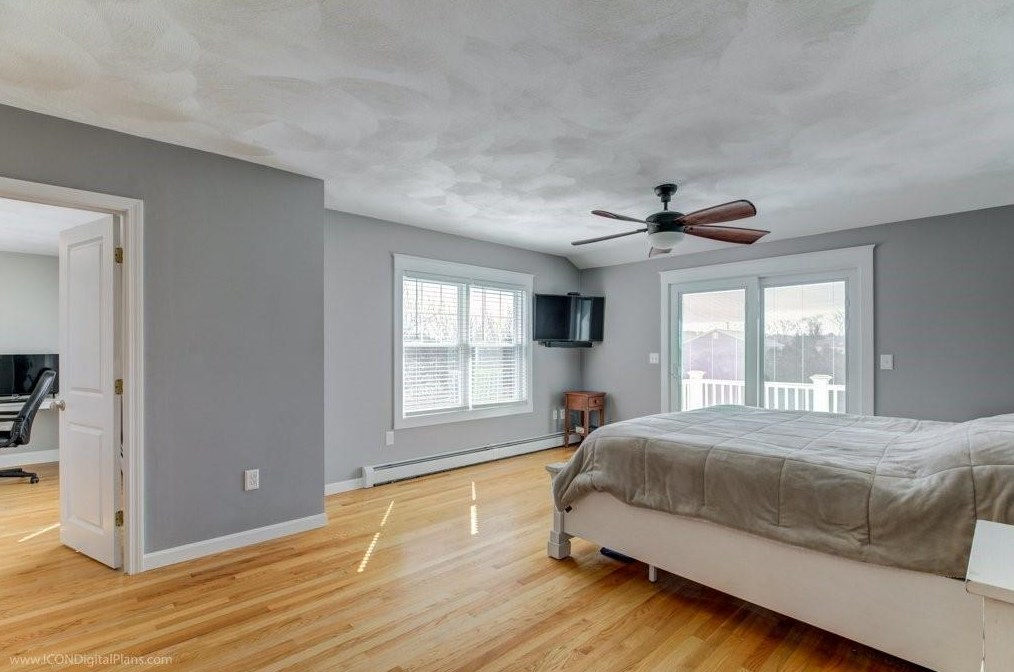 9 Hicks Ln, Portsmouth RI  02871-1971 exterior