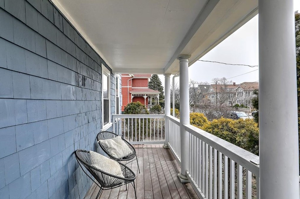 139 Wentworth Ave, Providence, RI 02905