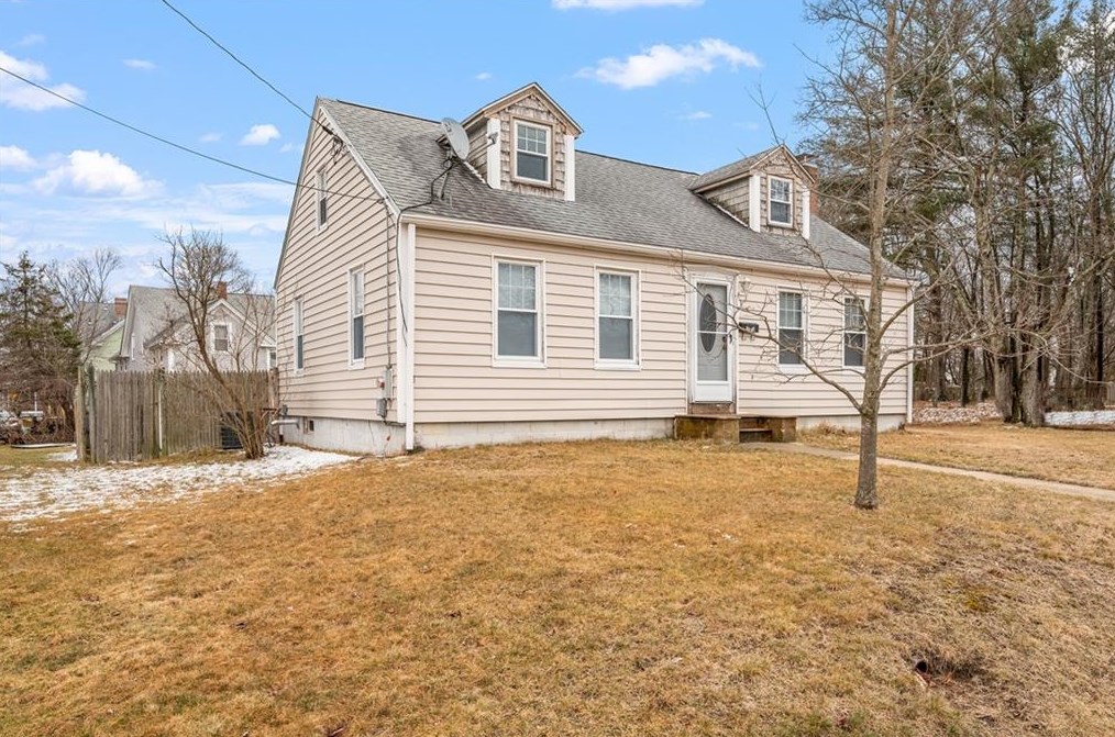 103 Howard Ave, Glocester, RI 02859