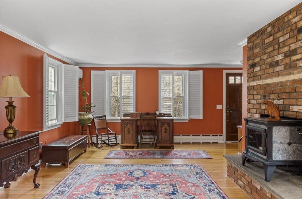198 Richmond Townhouse Rd, Richmond RI  02812-1038 exterior