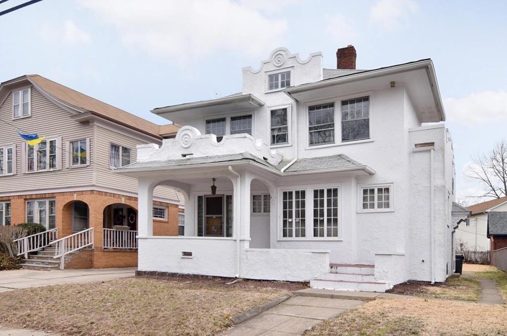 397 Montgomery Ave, Providence, RI 02905