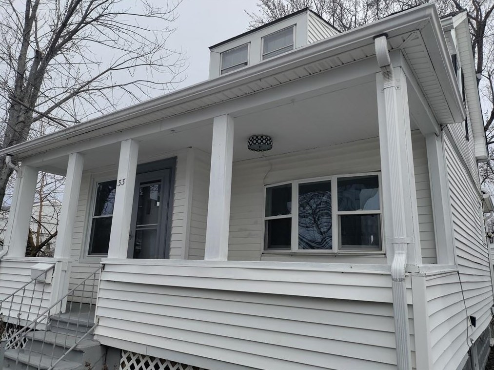 33 Princess Ave, Cranston RI  02920-6705 exterior