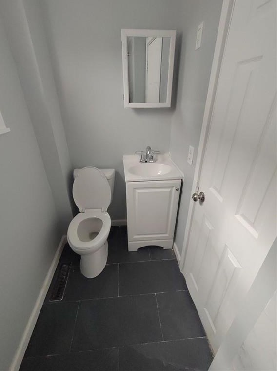 33 Princess Ave, Cranston RI  02920-6705 exterior