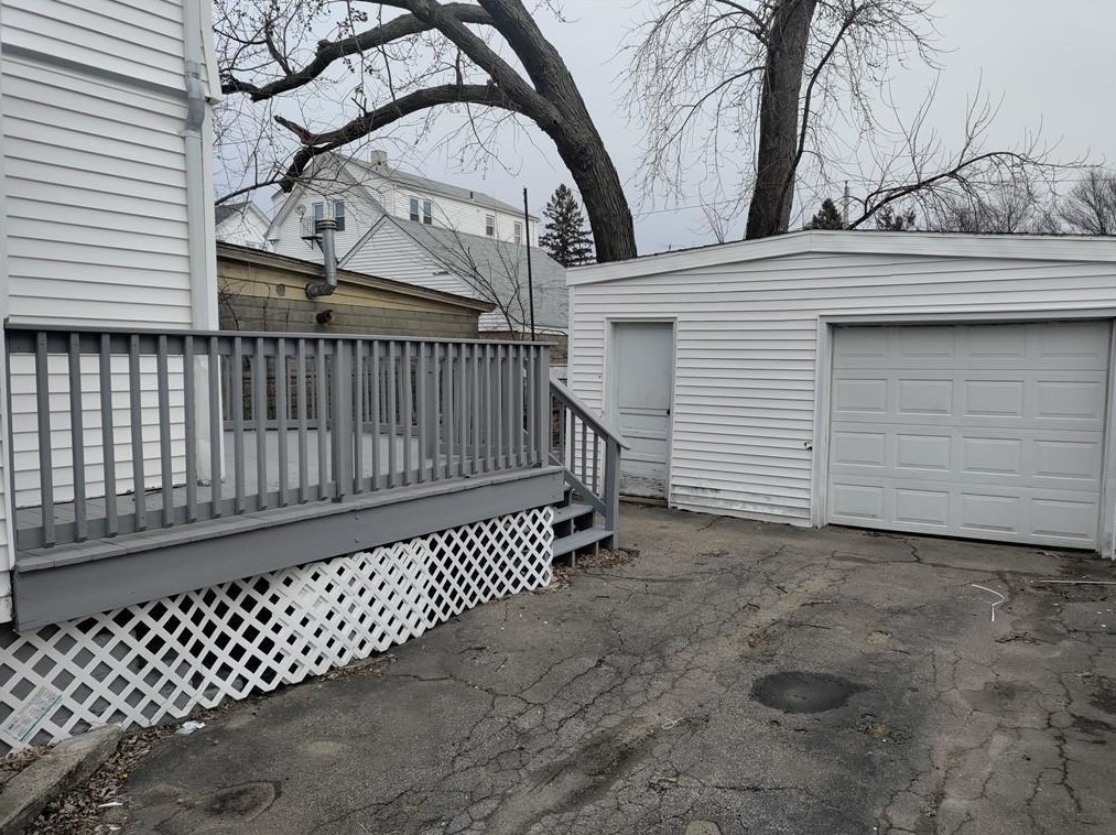 33 Princess Ave, Cranston RI  02920-6705 exterior