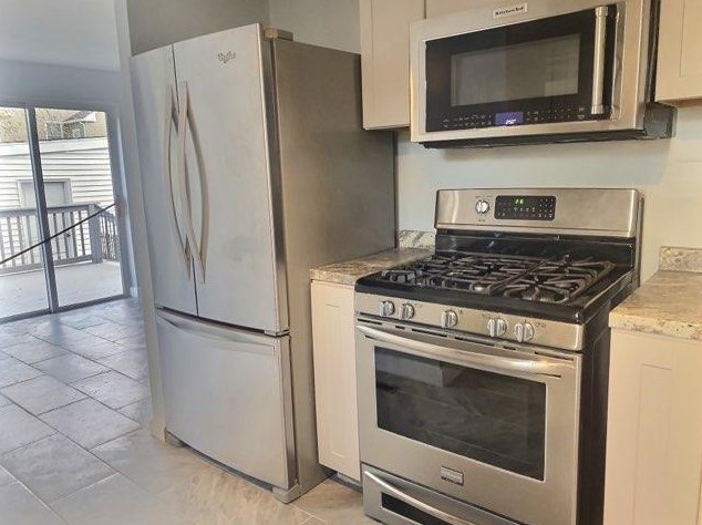 33 Princess Ave, Cranston RI  02920-6705 exterior