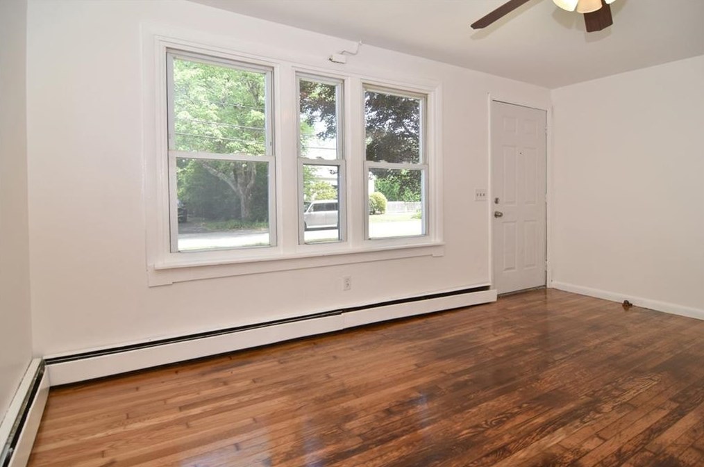 95 Hamilton St, West Warwick, RI 02893