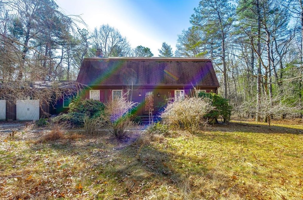 13 Hoxsie Rd, Richmond, RI 02892