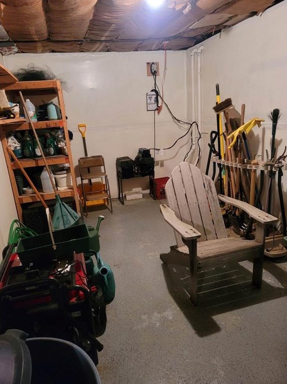 175 Woodville Alton Rd, Richmond RI  02832-2421 exterior