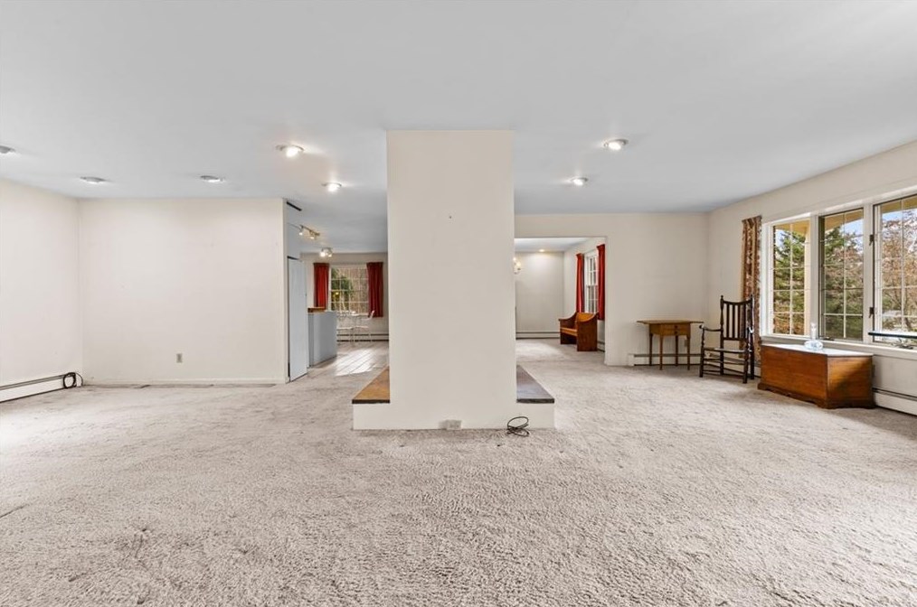 175 Woodville Alton Rd, Richmond RI  02832-2421 exterior