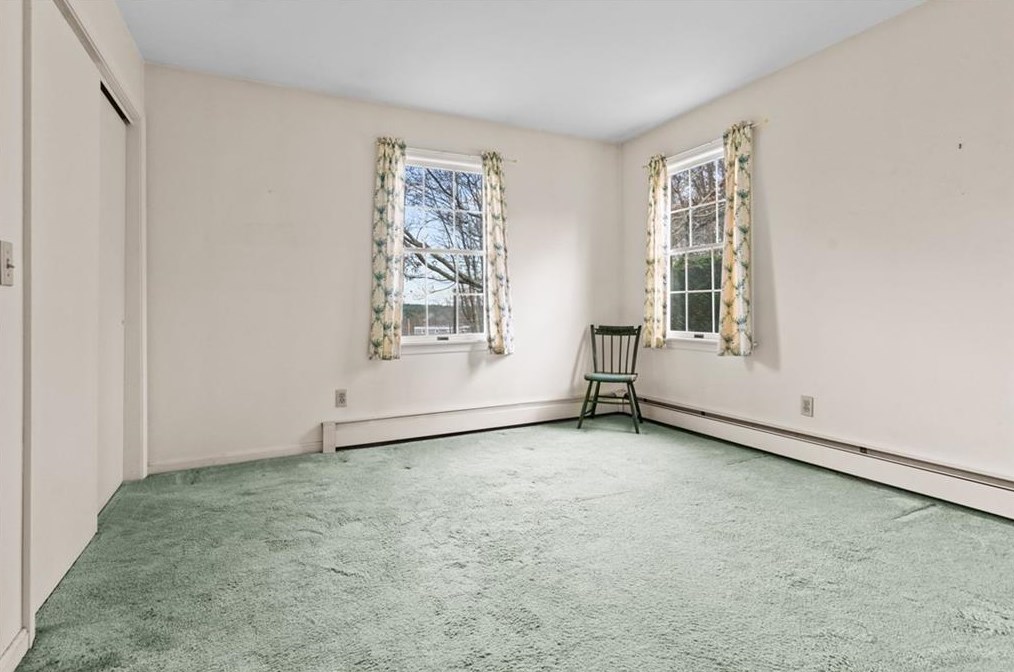 175 Woodville Alton Rd, Richmond RI  02832-2421 exterior