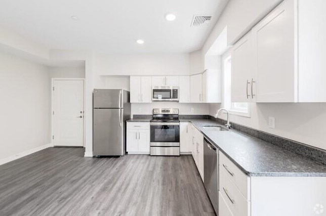 125 Atwells Ave #305, Providence, RI 02903