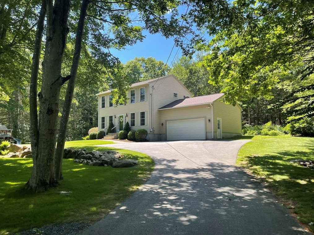 3839 S County Trail, Richmond, RI 02836