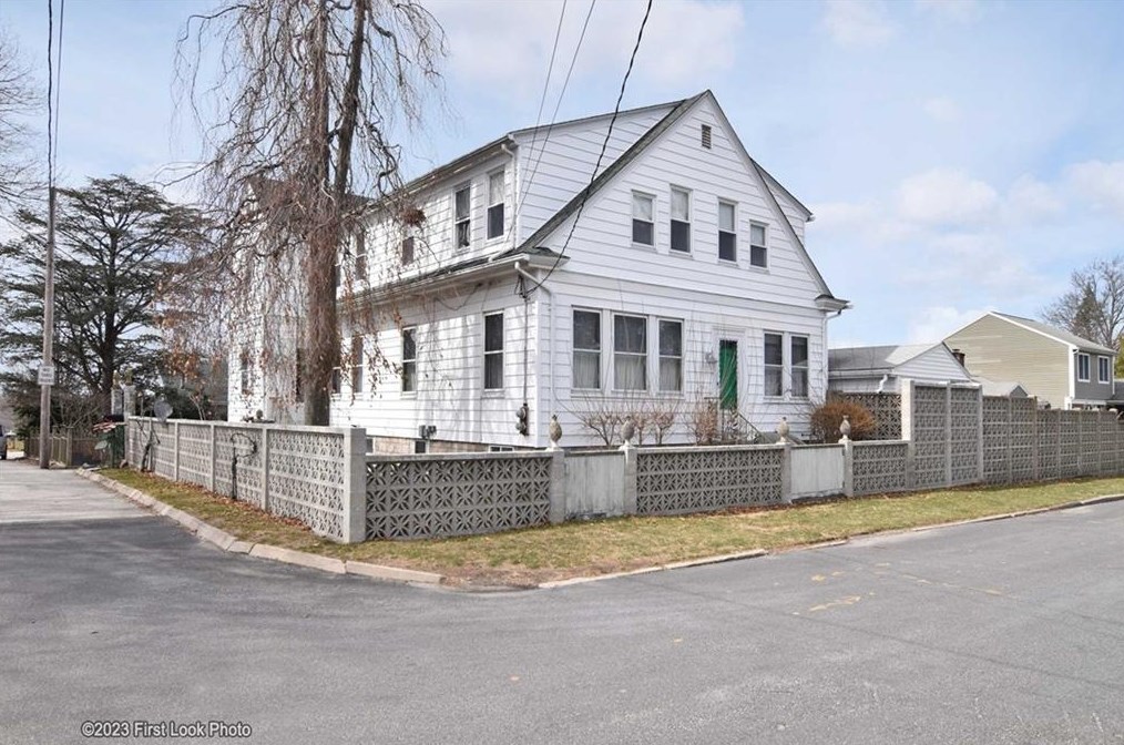 145 Windmill St, Providence, RI 02904