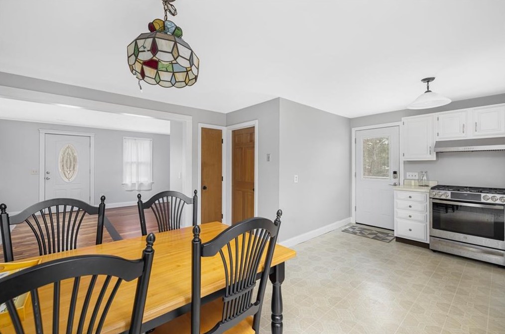 93 Richmond Townhouse Rd, Richmond, RI 02812