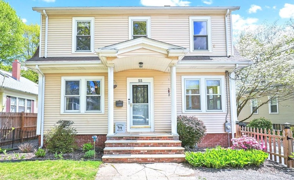 55 Modena Ave, Providence, RI 02908