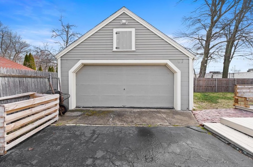 34 Homewood Ave, North Providence, RI 02911