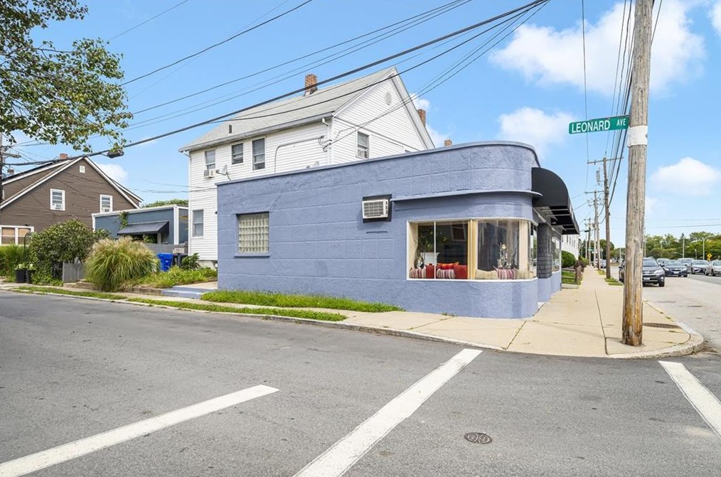 841 Broadway #r, East Providence, RI 02914