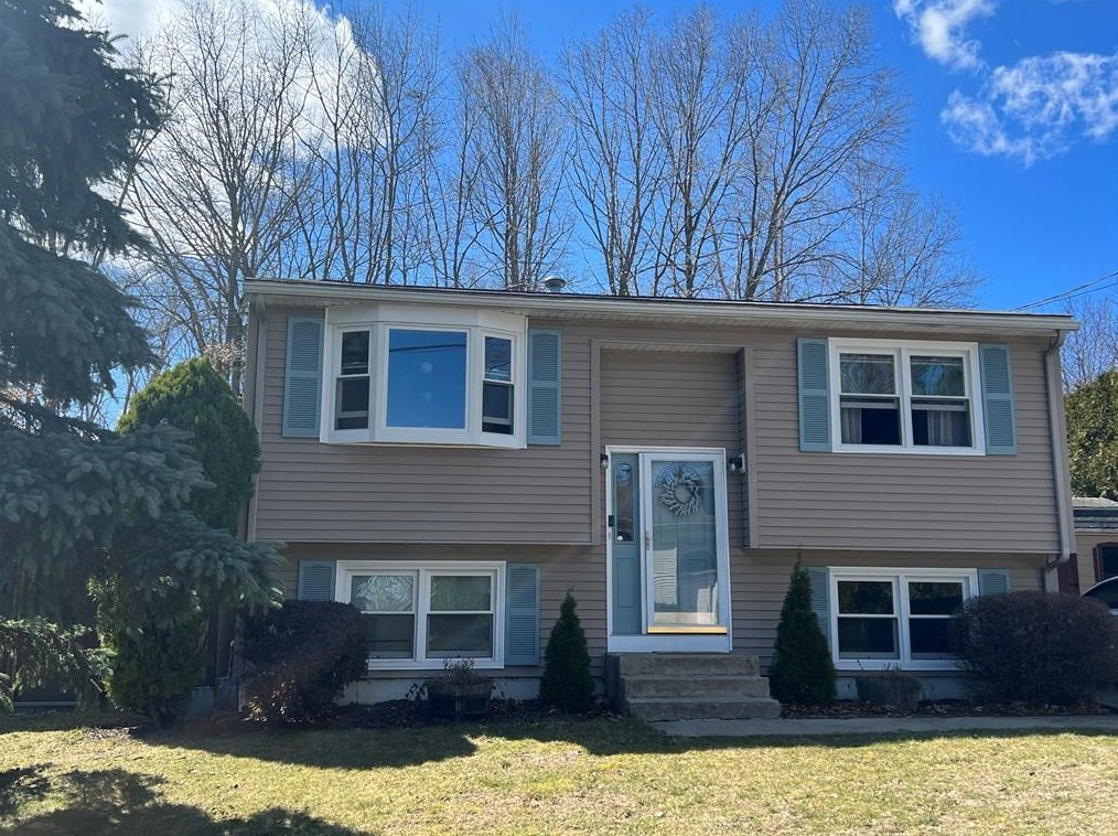 32 Rachela St, Providence, RI 02919