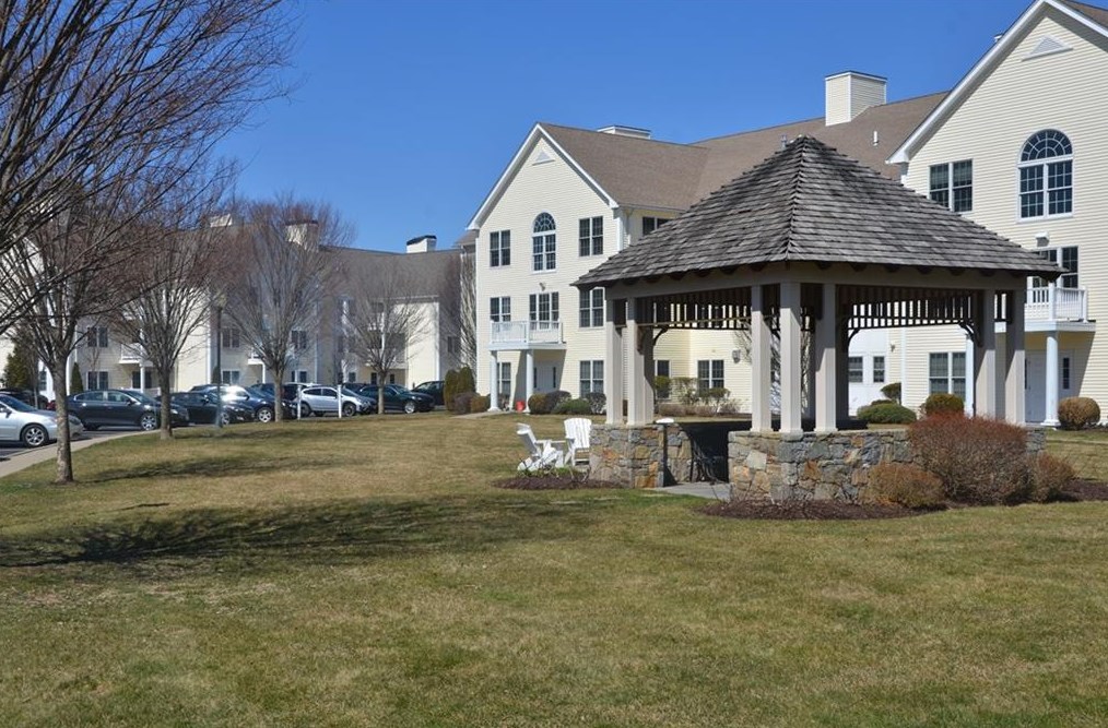 60 Saw Mill Drive #204, North Kingstown, RI 02852