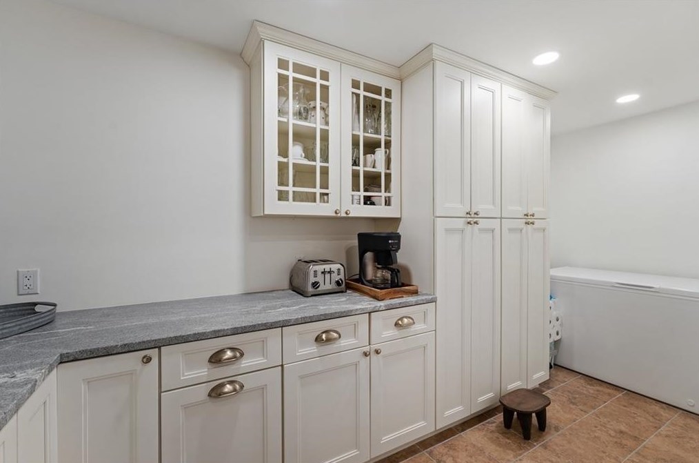 100 Foster Center Rd, Scituate RI  02825-1327 exterior