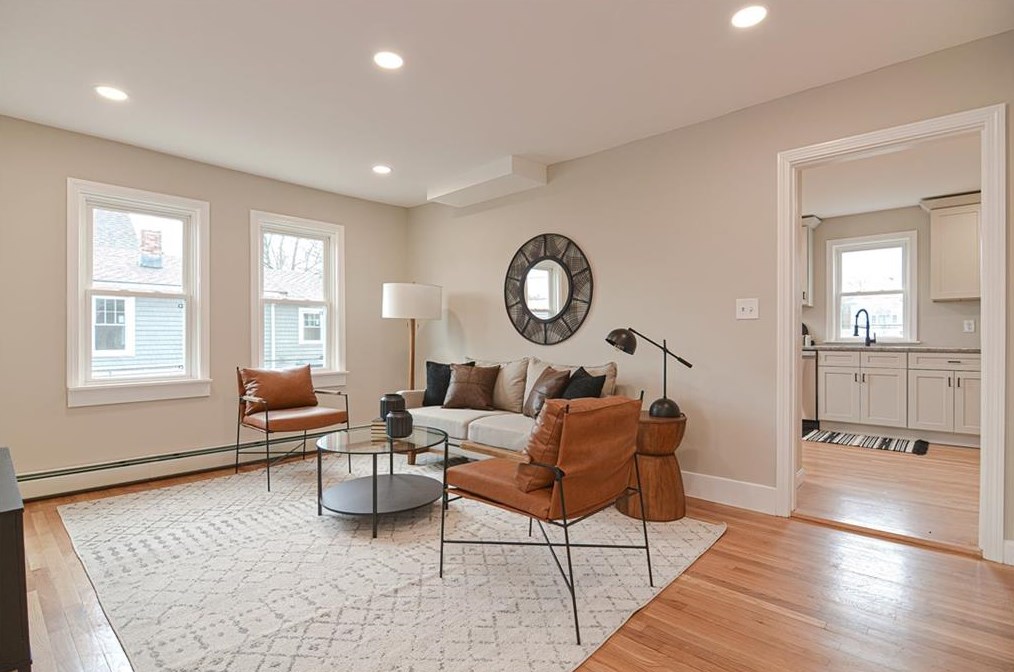 64 Burnside Ave, East Providence RI  02915-3223 exterior