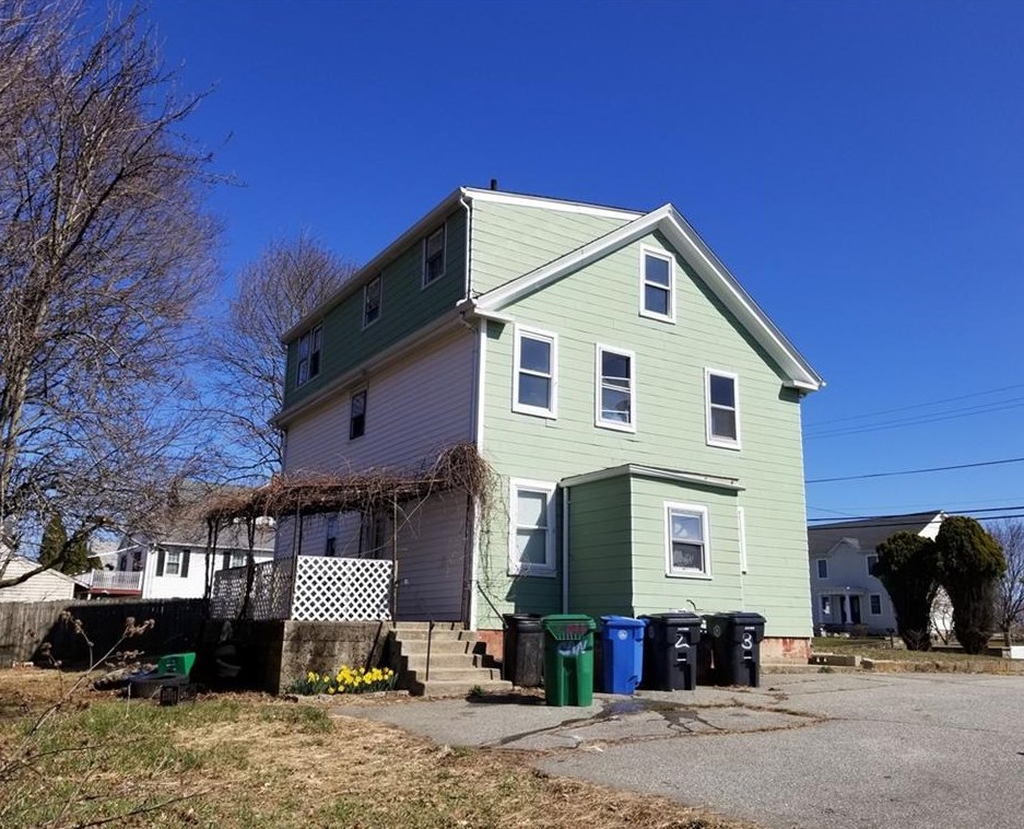 282 High St, Cumberland, RI 02864