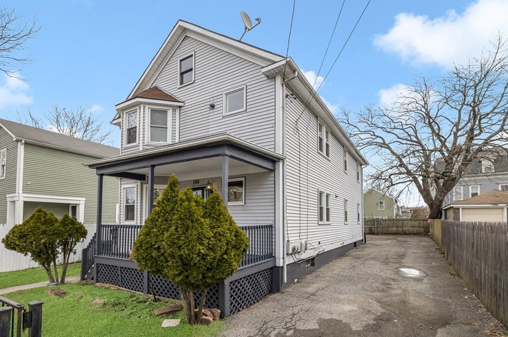 108 W Clifford St, North Providence, RI 02907