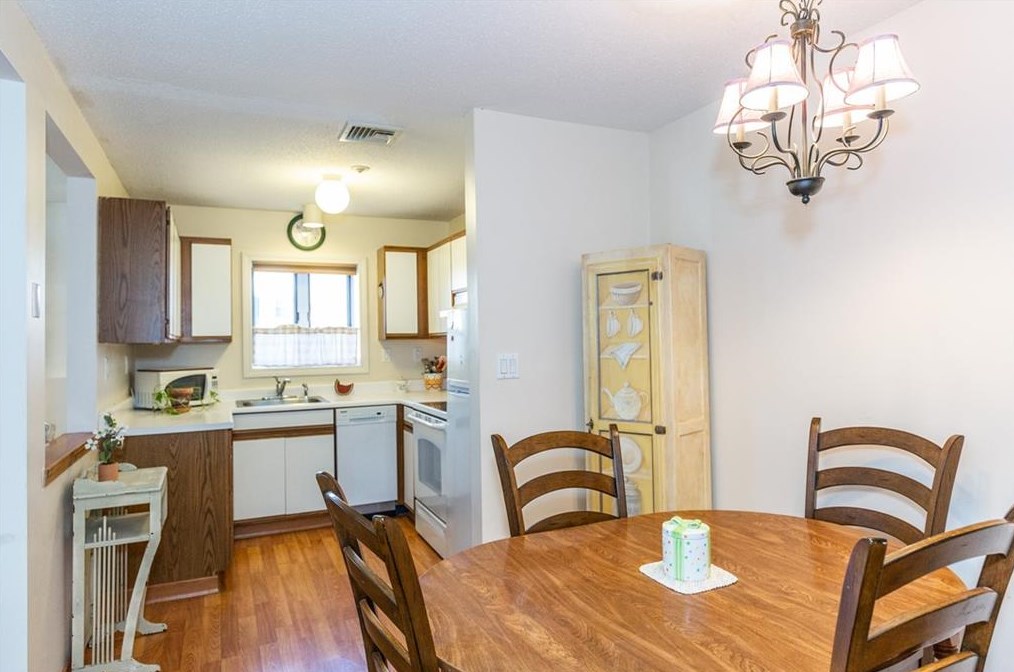 728 Beverage Hill Ave #12, Pawtucket, RI 02861